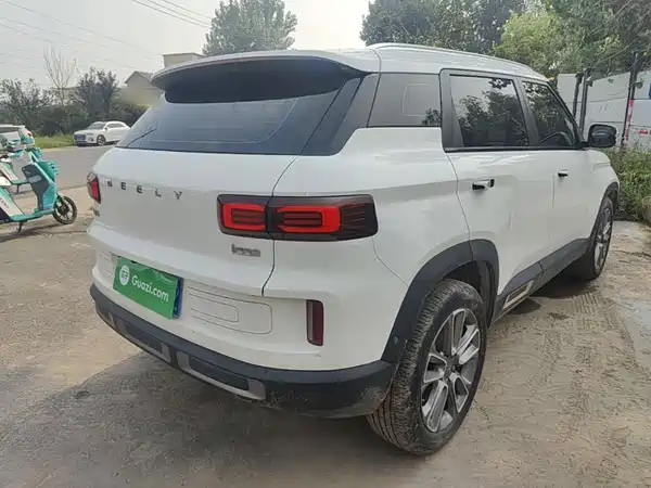 Geely ICON 2021