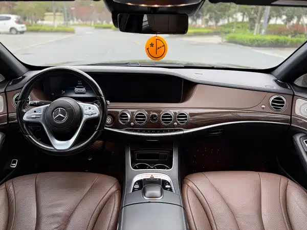 Mercedes-Benz S-Class 2020