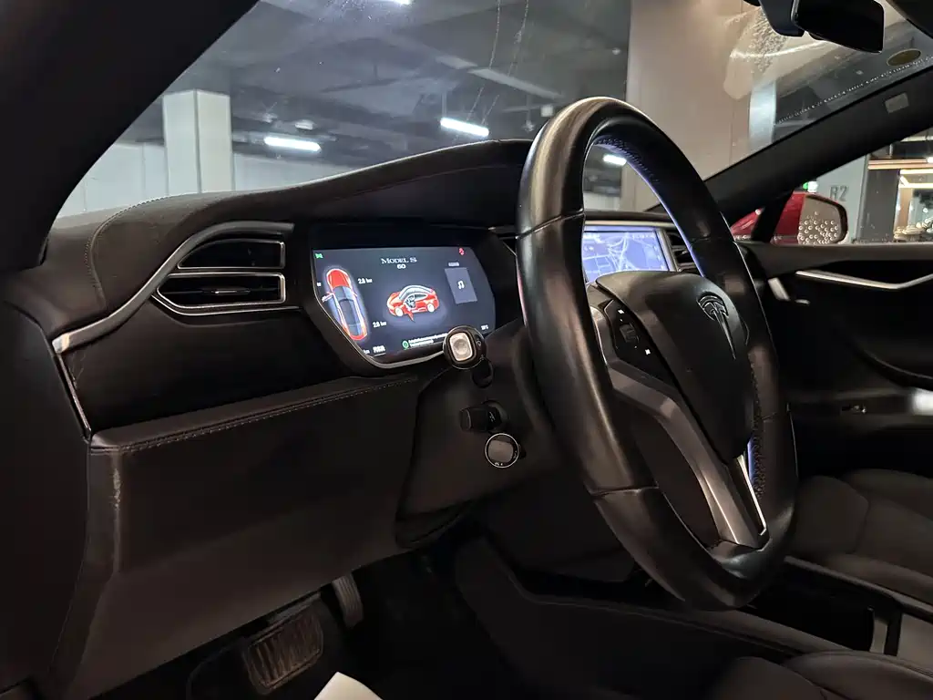 Tesla Model S 2017 — фото 29
