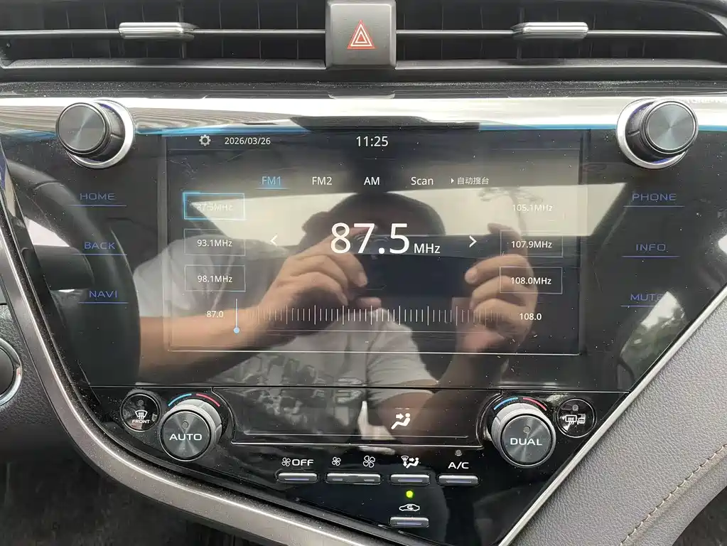 Toyota Camry 2020 — фото 20