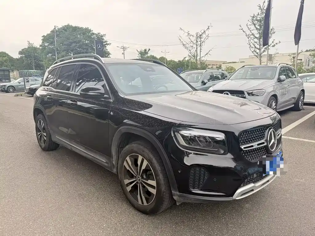 Mercedes-Benz GLB 2024 — фото 3