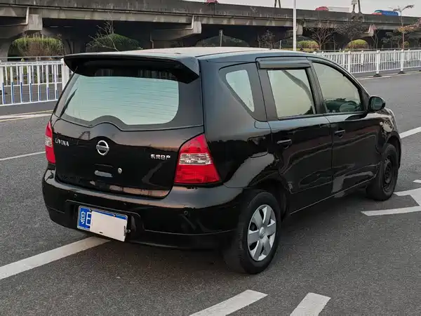 Nissan Livina 2007