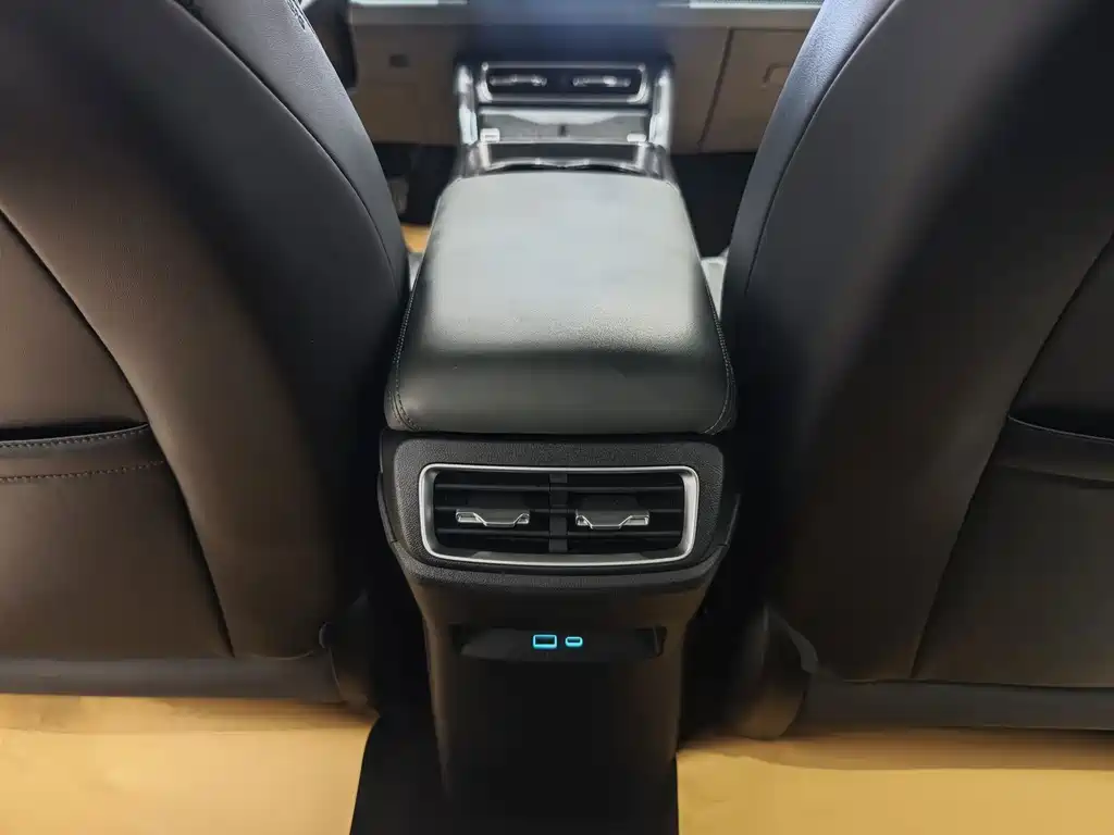 BYD Qin L 2025 — фото 12