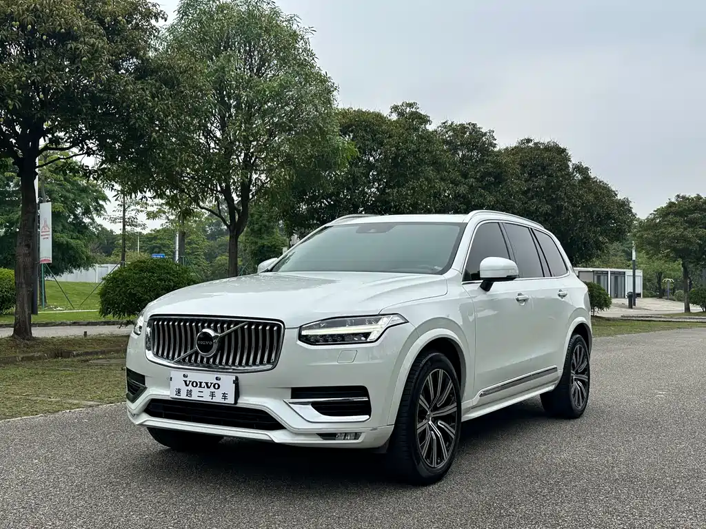 Volvo XC90 2020 — фото 1