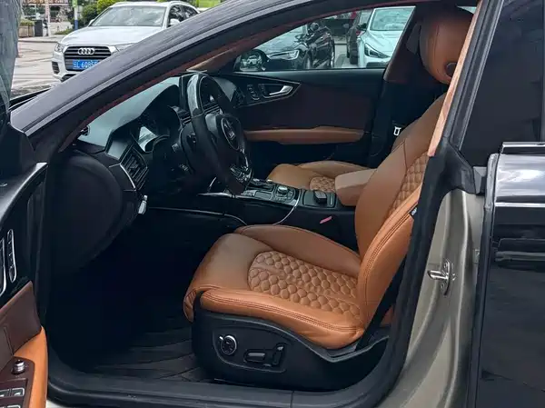Audi A7 2012