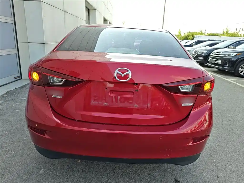 Mazda 3 Axela 2017 — фото 6
