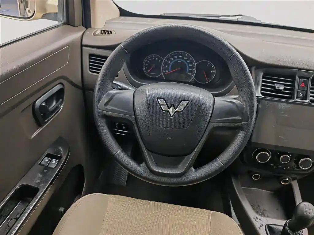 Wuling Rongguang V 2018 — фото 11
