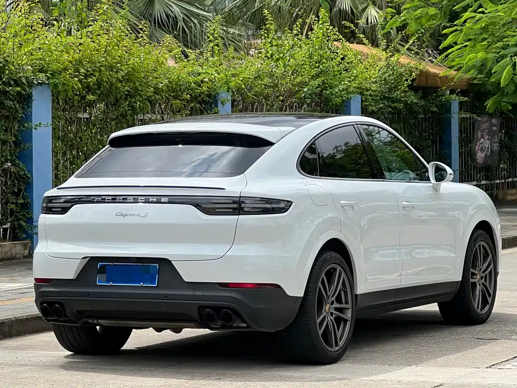 Porsche Cayenne 2023 — фото 4