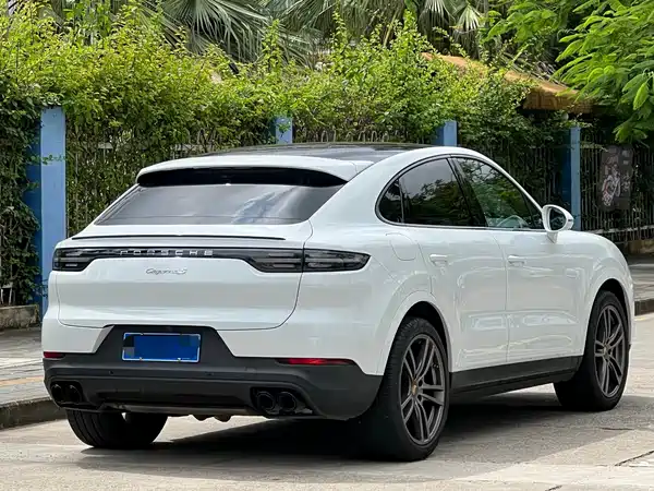 Porsche Cayenne 2023