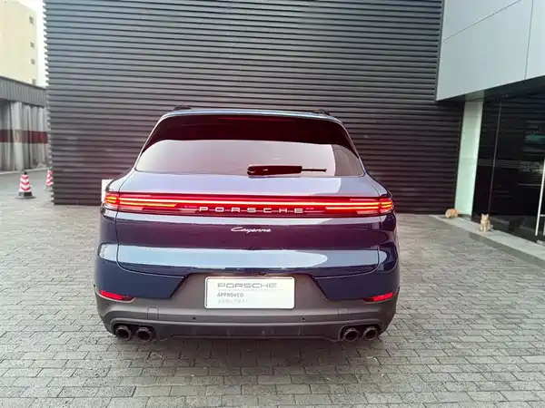 Porsche Cayenne 2024