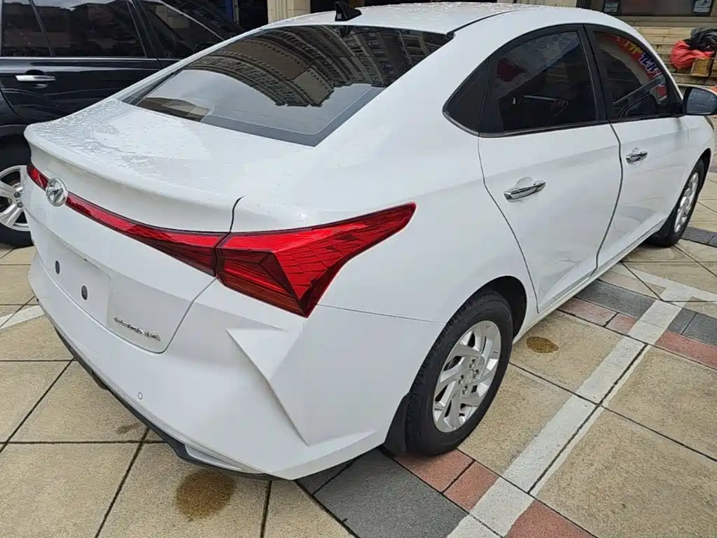 Hyundai Verna 2019 — фото 7