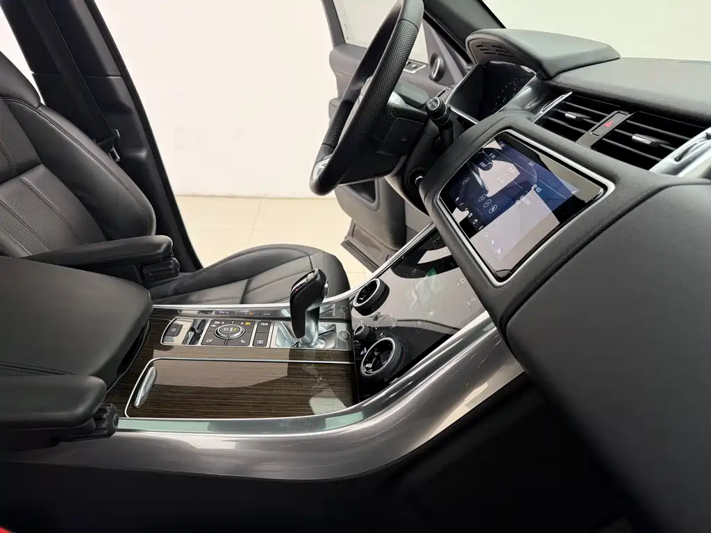 Land Rover Sport PHEV 2018 — фото 13