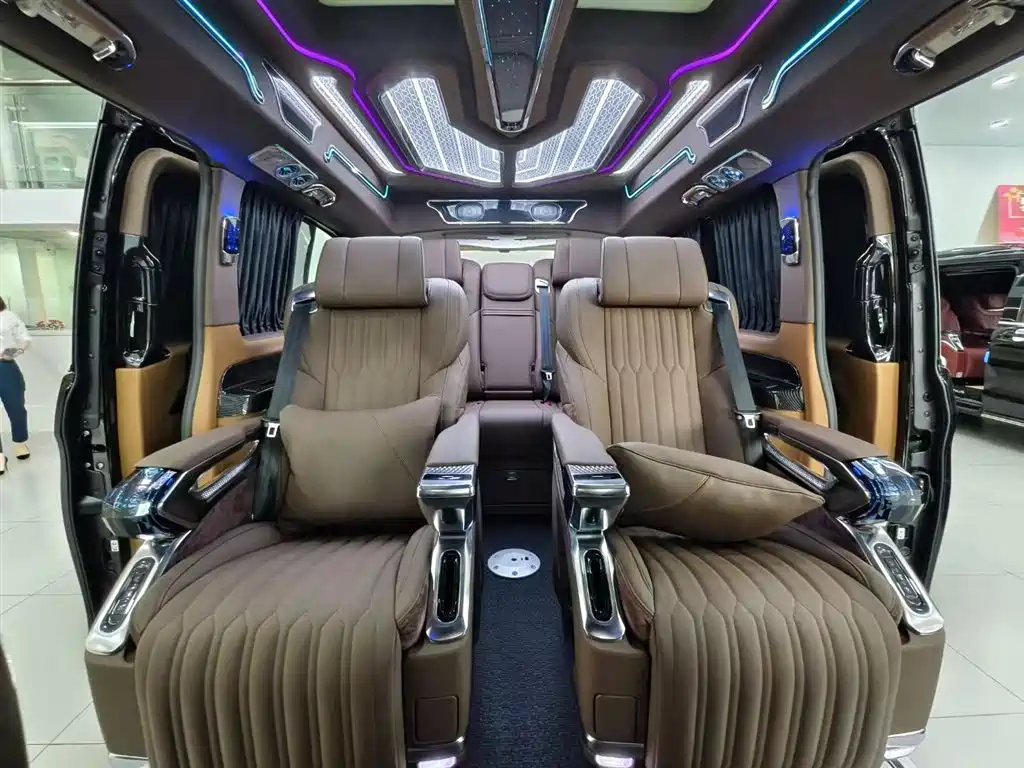 Mercedes-Benz Vito 2026 — фото 14