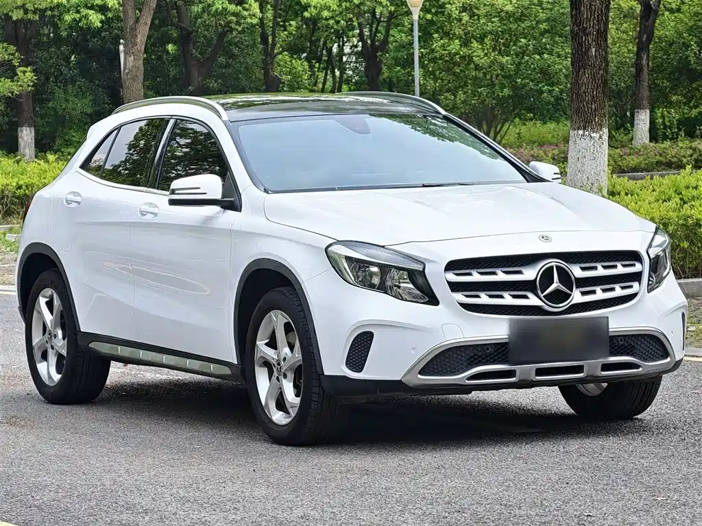 Mercedes-Benz GLA 2018 — фото 19