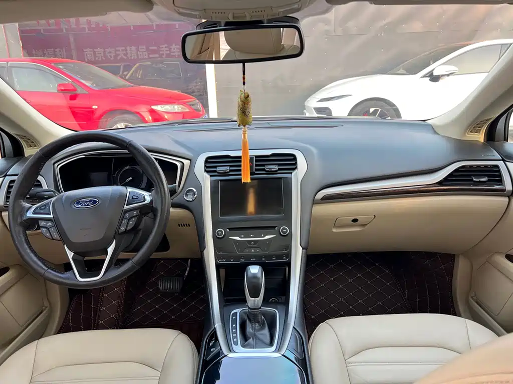 Ford Mondeo 2015 — фото 13