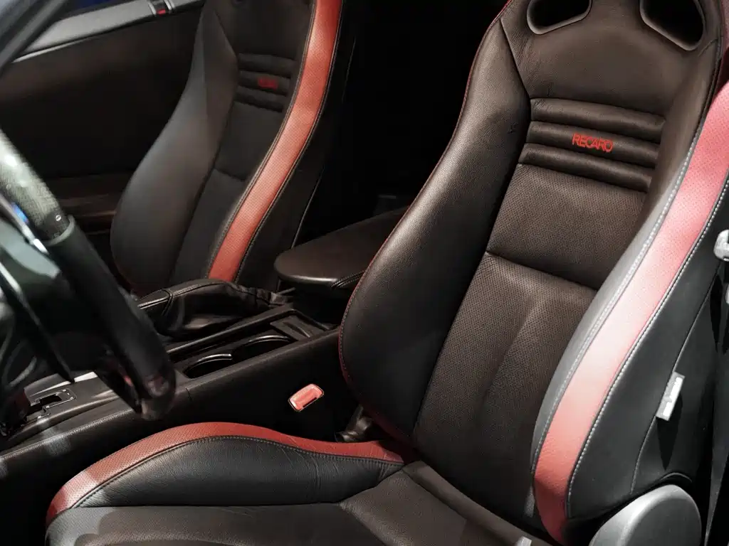 Nissan GT-R 2012