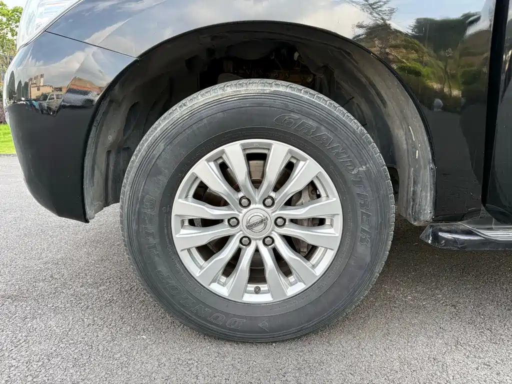 Nissan Patrol 2018 — фото 11