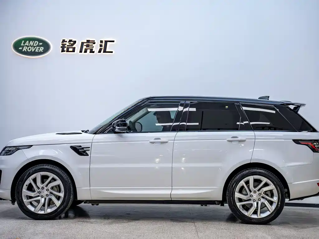 Land Rover Sport 2020 — фото 7
