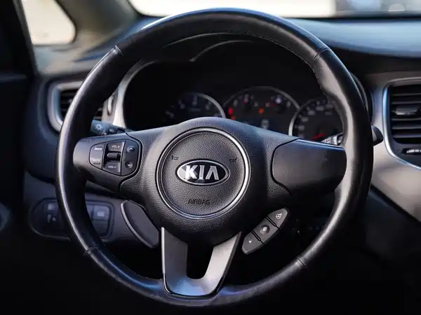 Kia Jiale 2013