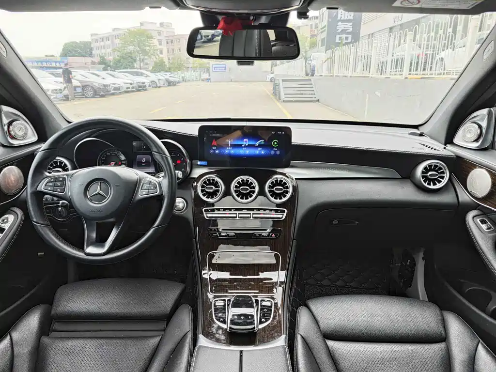 Mercedes-Benz GLC 2019 — фото 7