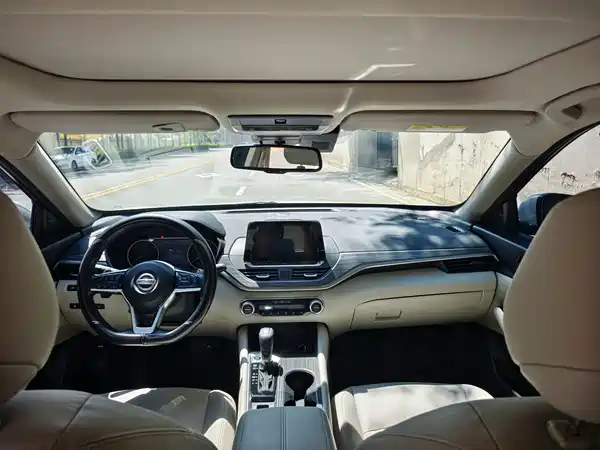 Nissan Teana 2022