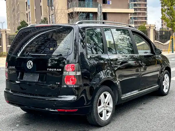 Volkswagen Touran 2015