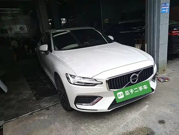 Volvo S60 2021