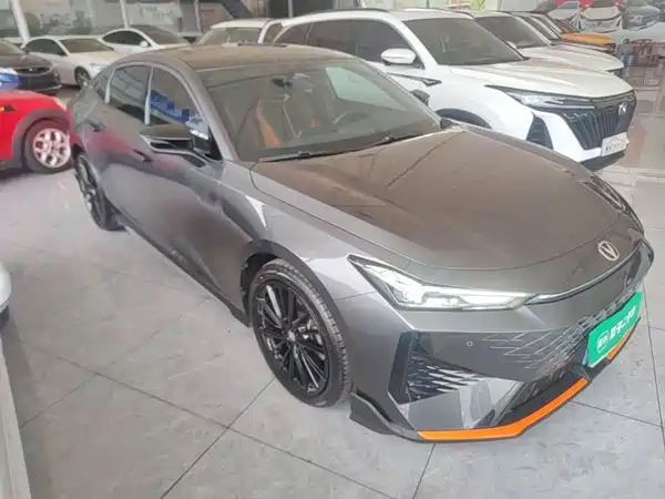Changan UNI-V 2024