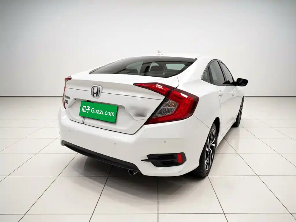 Honda Civic 2016 — фото 6