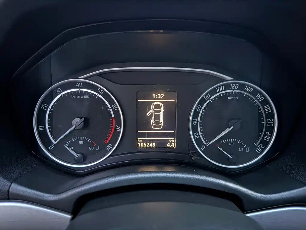 Skoda Octavia 2013 — фото 14
