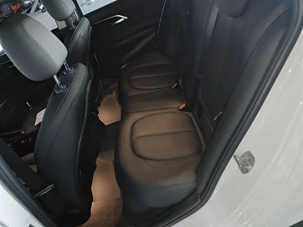 BMW 1 Series 2017 — фото 17