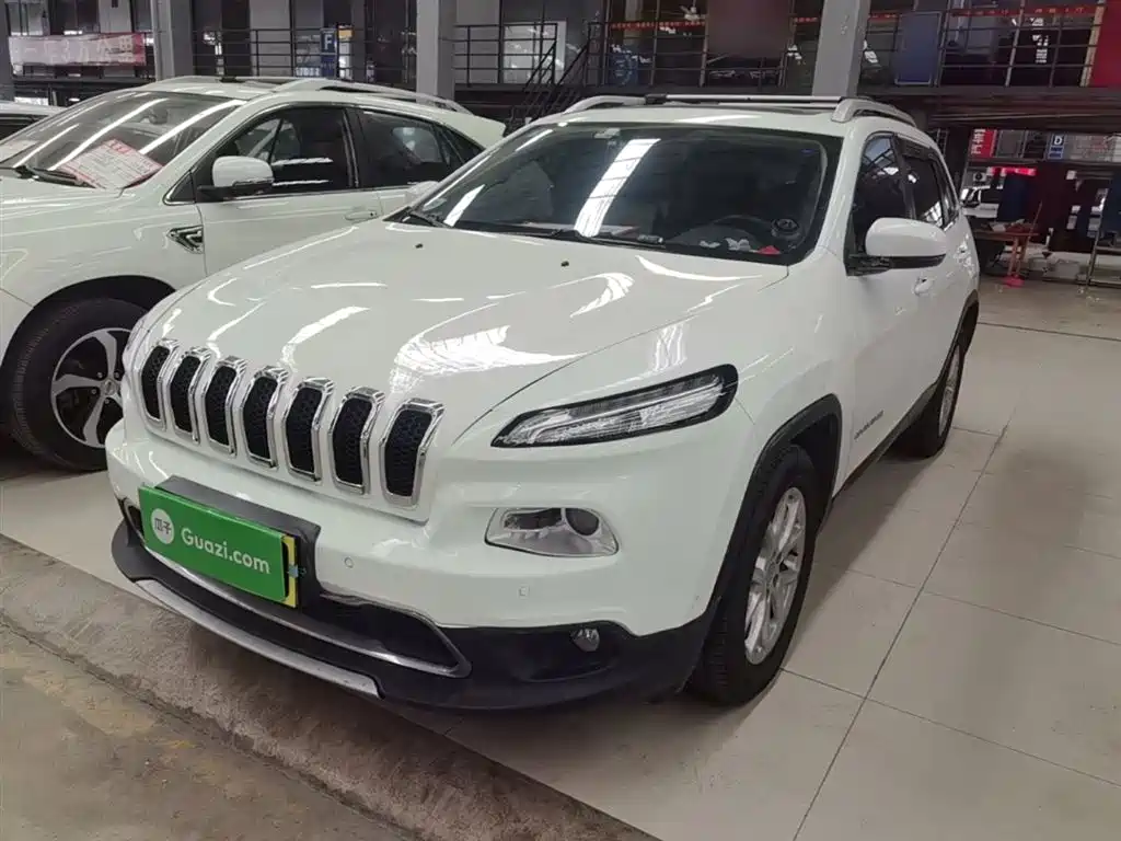 Jeep Cherokee 2017 — фото 2