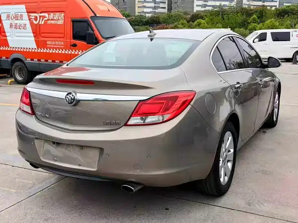 Buick Regal 2012