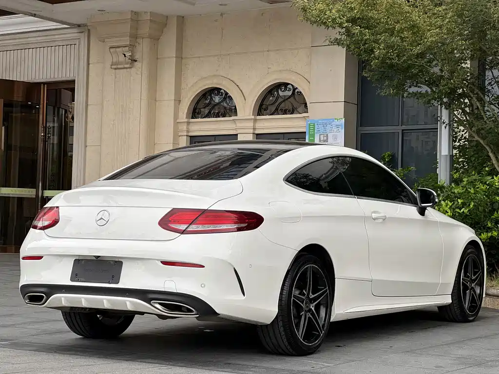 Mercedes-Benz C-Class 2018 — фото 10