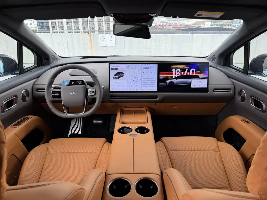 Li Auto i8 2025 — фото 12
