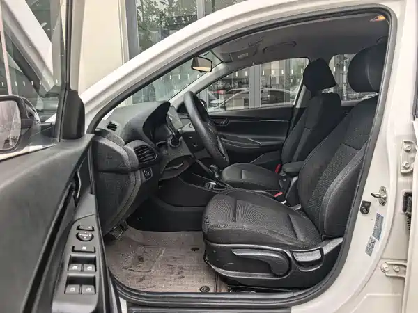 Hyundai Yuedong 2018