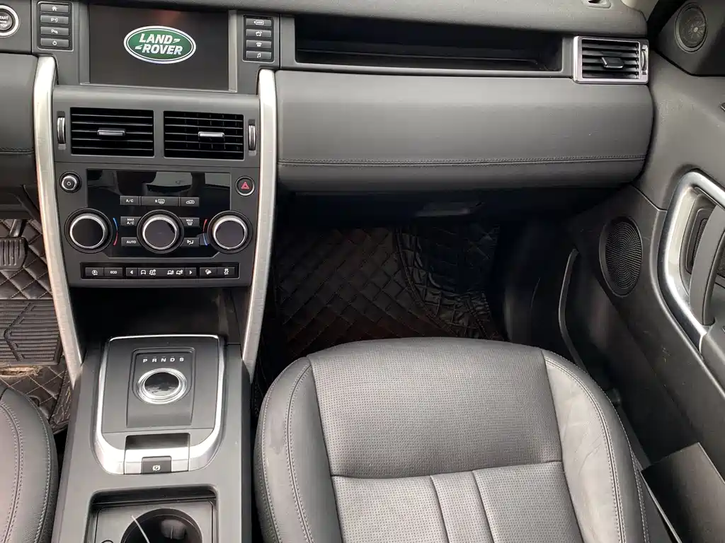 Land Rover Discovery Sport 2018 — фото 7