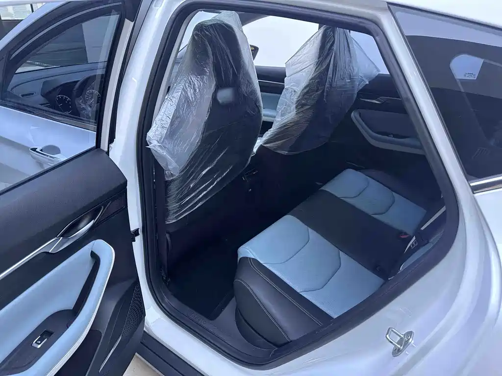 Geely Emgrand S 2023 — фото 9
