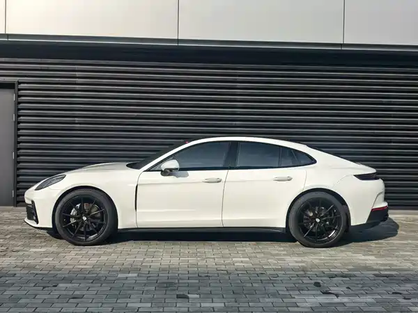 Porsche Panamera 2024