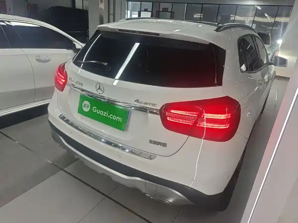 Mercedes-Benz GLA 2017
