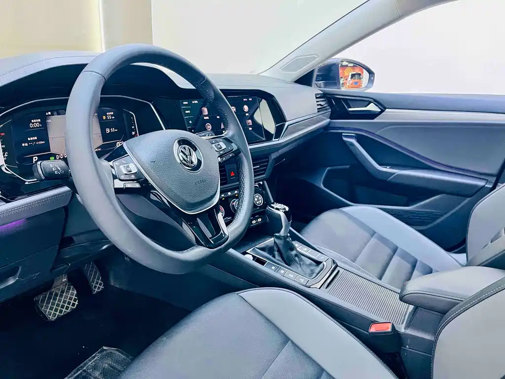 Volkswagen Sagitar 2022
