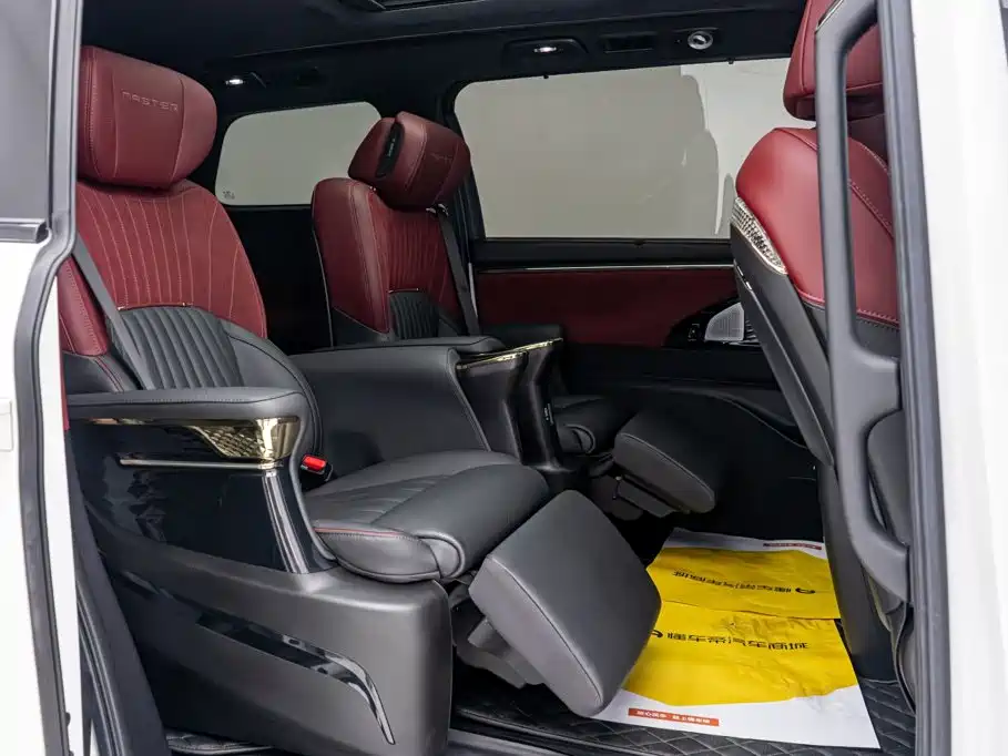 GAC Trumpchi M8 2025 — фото 15