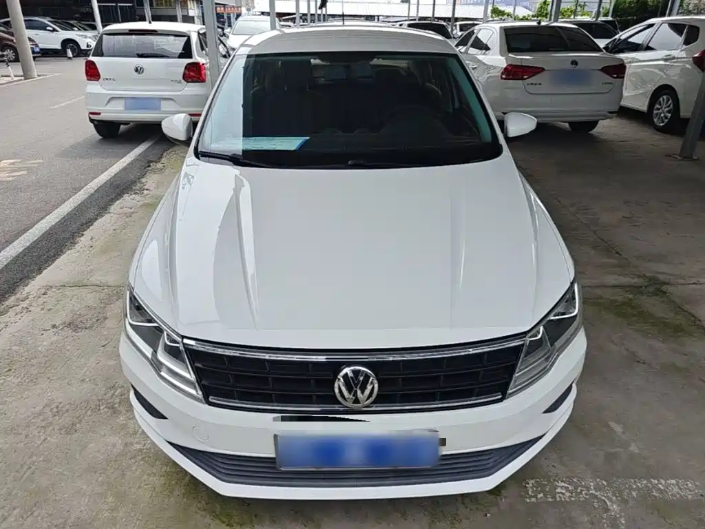 Volkswagen Jetta 2018 — фото 3