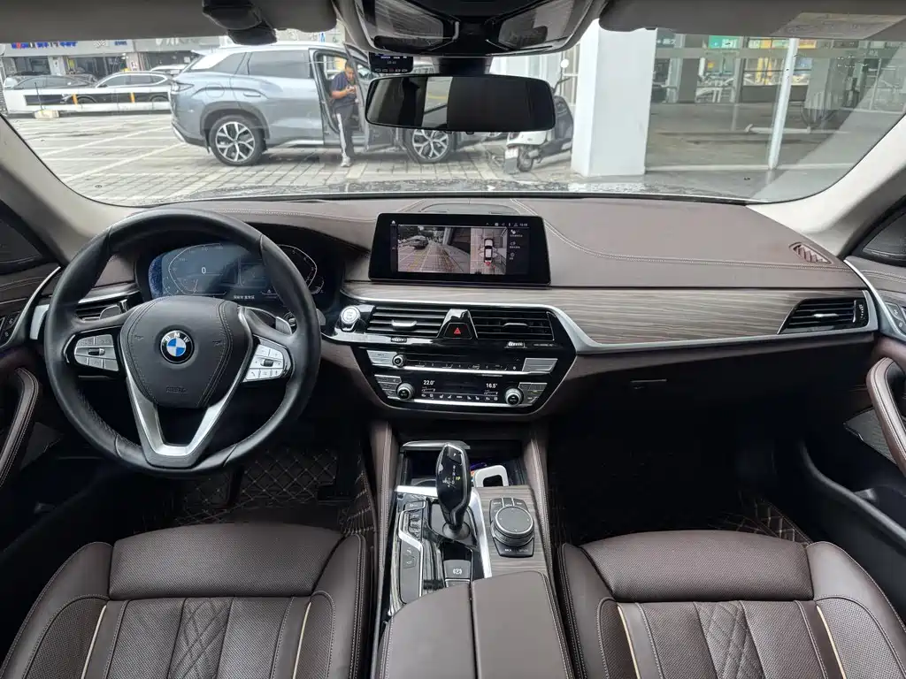 BMW 5 Series 2020