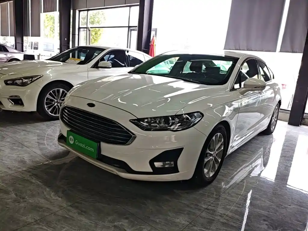 Ford Mondeo 2020 — фото 2