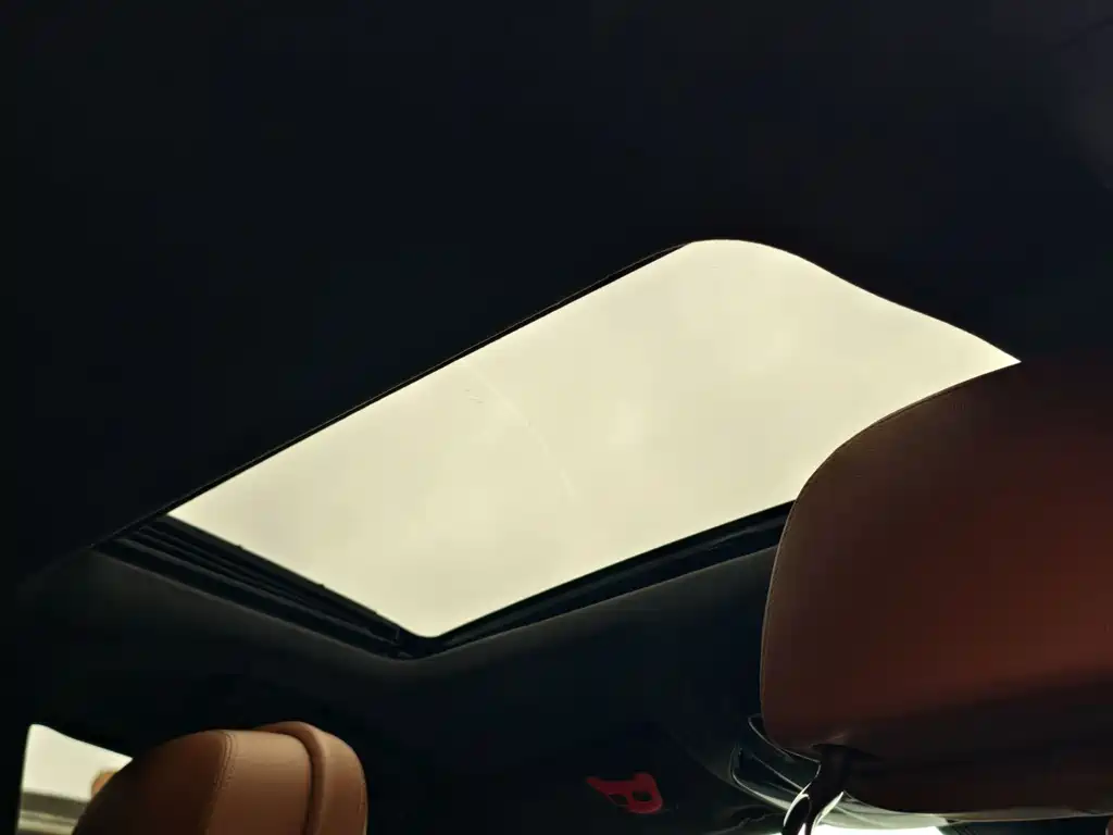 Maserati Ghibli 2017 — фото 18