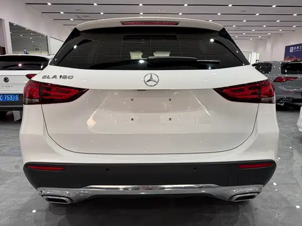 Mercedes-Benz GLA 2021