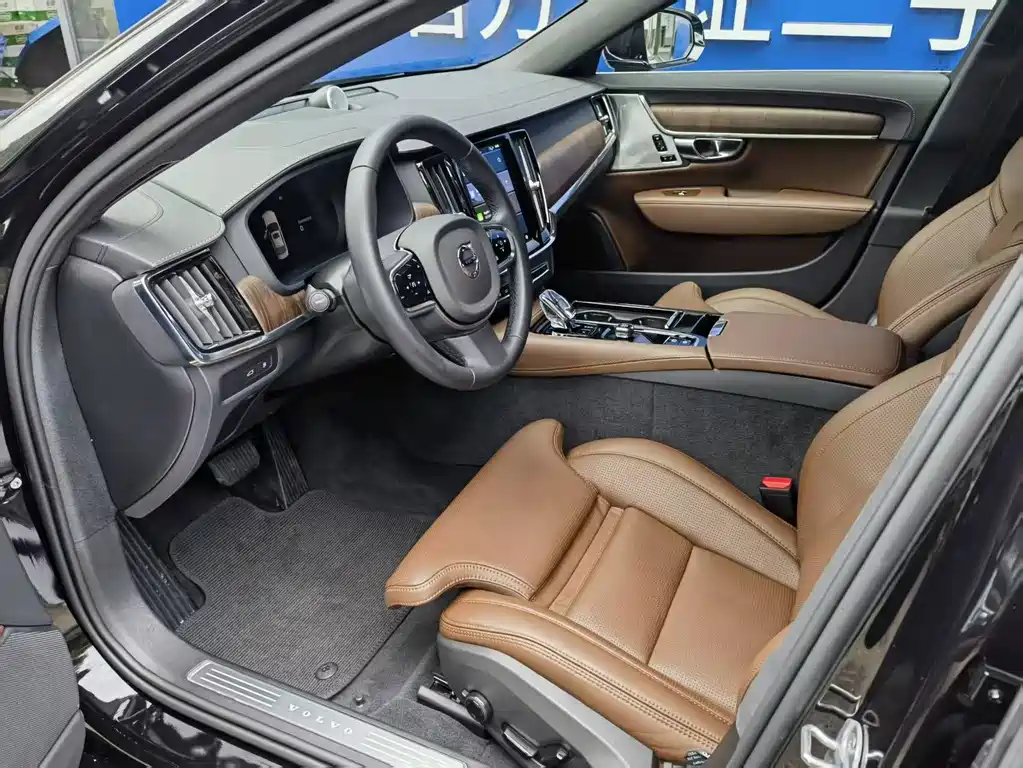 Volvo S90 Plug-In Hybrid 2024 — фото 19
