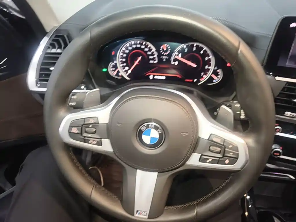 BMW X3 2019 — фото 11