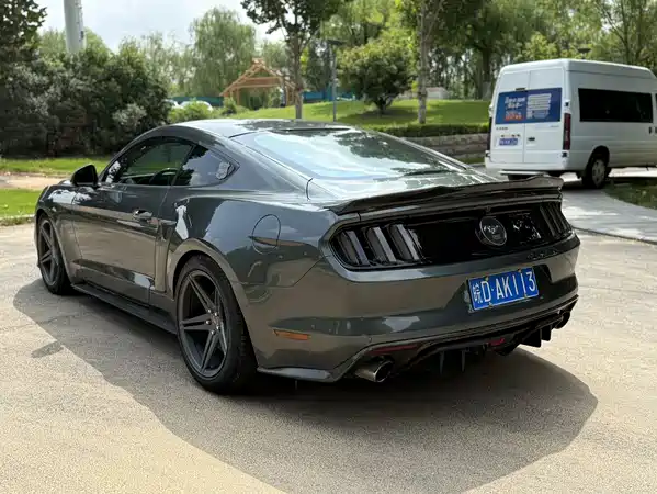 Ford Mustang 2015